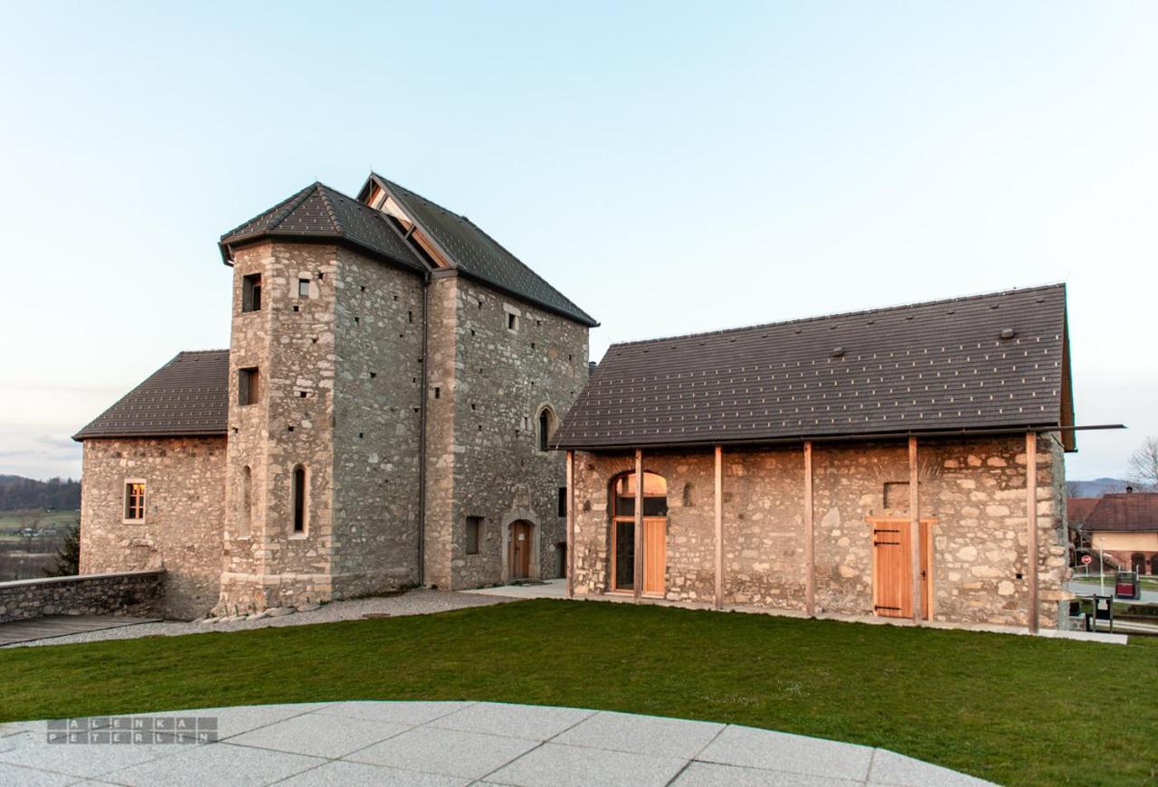 Vinica Castle 호텔 외부 사진